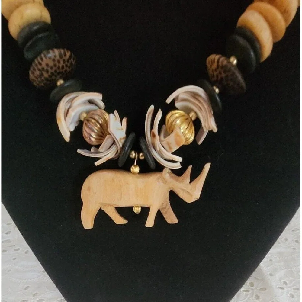 Vintage Wood Bead Disc Rhinoceros Rhino Polished Shell 24